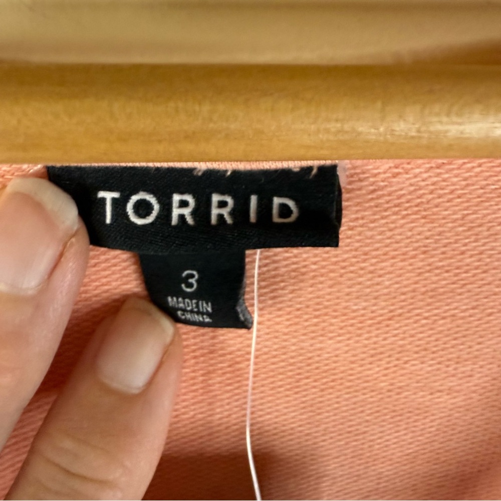 NWT Torrid 3X Cold Shoulder Coral Knit Long Sleeve Top Career Office Wear - Picture 3 of 8